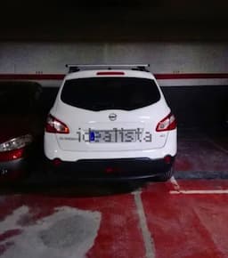 Plaza de garaje en Carrer de la Riera Blanca, 48, L'Hospitalet de Llobregat — foto 1