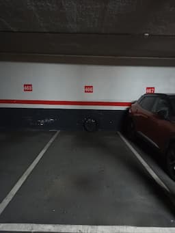 Parking space in C. de los Morales, 10, Carabanchel, Madrid — photo 1
