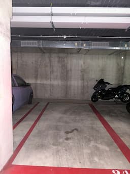 Plaza de garaje en Av. Can Serra, 3, Montgat — foto 1