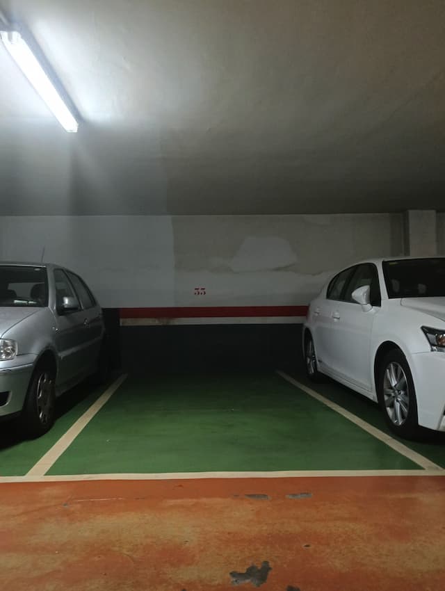 Plaza de garaje en Carrer de Maria Victòria, 17, Sants-Montjuïc, Barcelona — foto 1