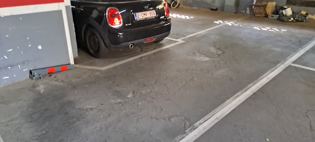 Plaza de garaje en Carrer del Cardenal Vives i Tutó, Sarrià-Sant Gervasi, Barcelona — foto 1