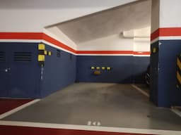 Plaza de garaje en Carrer de l'Encarnació, 165, Horta-Guinardó, Barcelona — foto 1