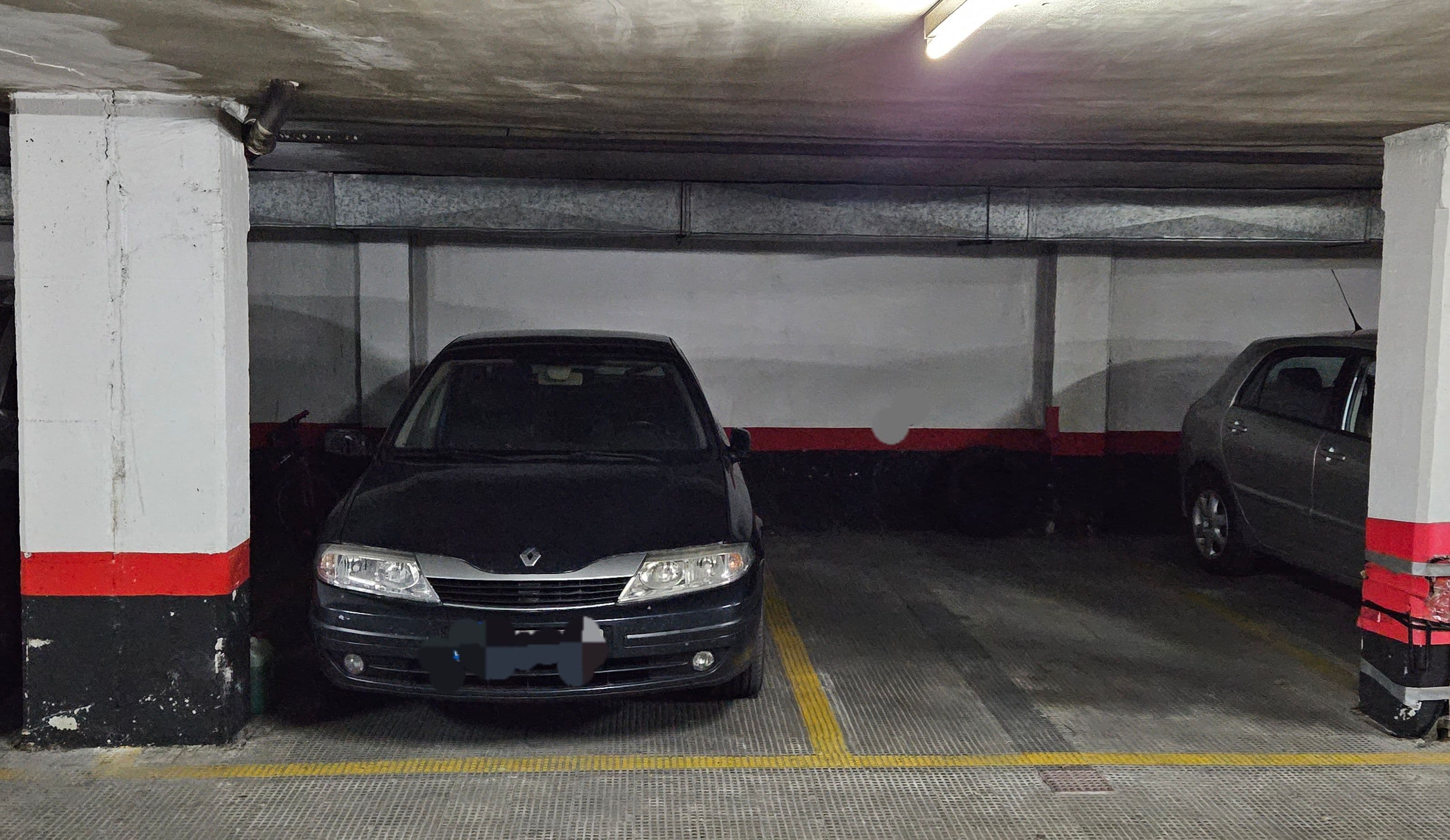 C. del Pensamiento, 14, Madrid parking spot