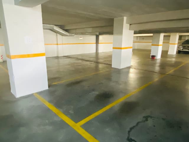Parking space in Av. de Córdoba, 21, Usera, Madrid — photo 1