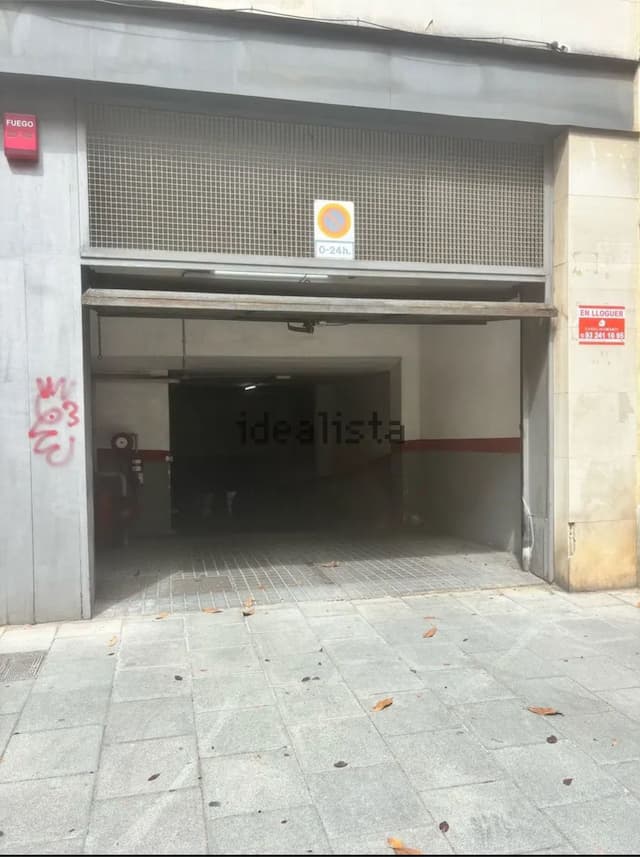 Plaza de garaje en Passatge d'En Sagristà, 10, Eixample, Barcelona — foto 1