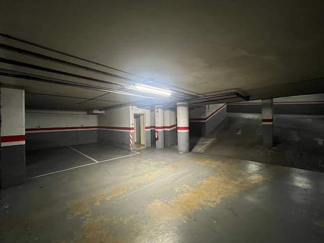 Plaza de garaje en Rambla del Poblenou, 137, Sant Martí, Barcelona — foto 1