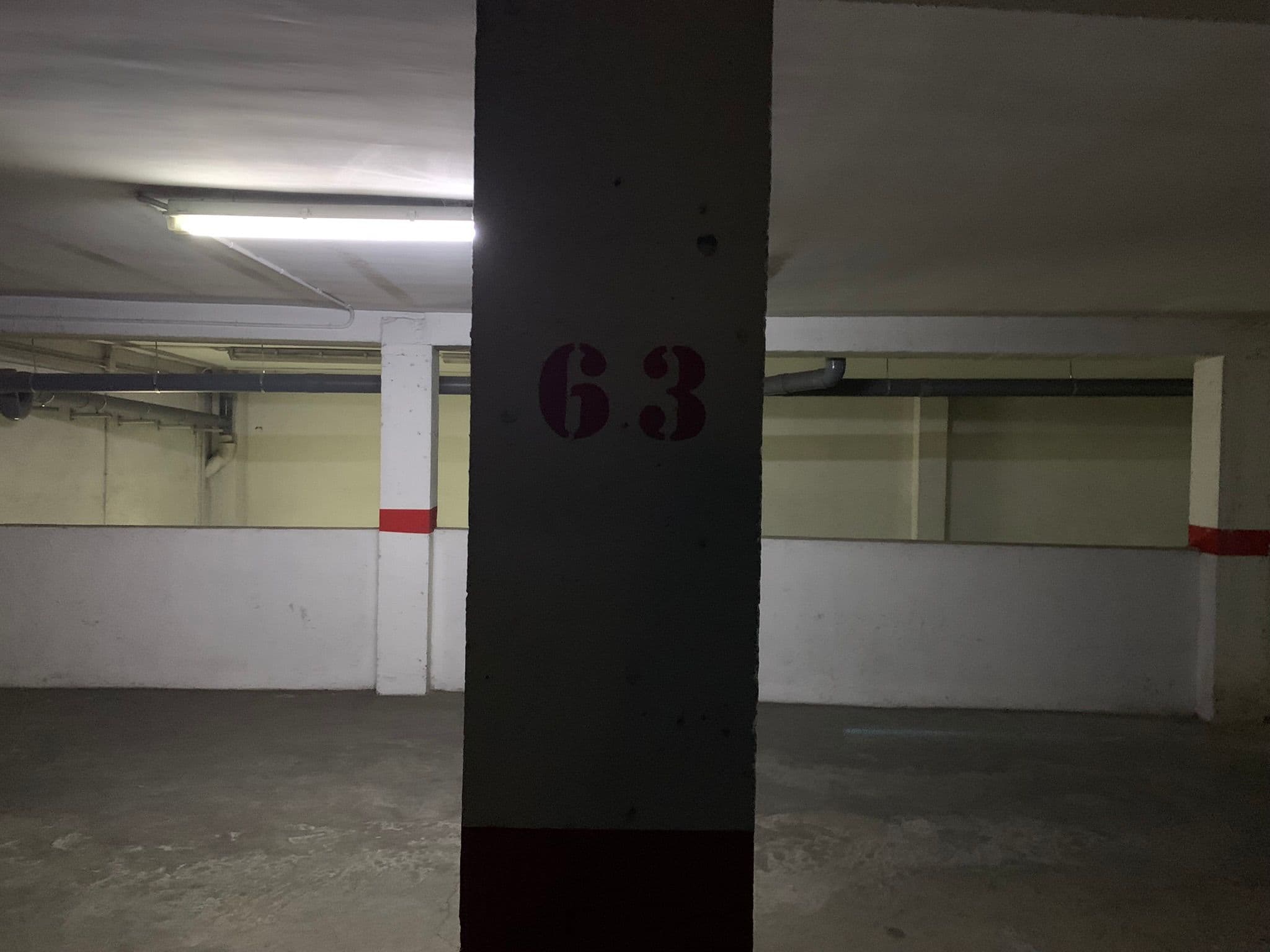 Parking — Carrer de Roger de Belfort, 43202 Reus, Tarragona, España parking spot