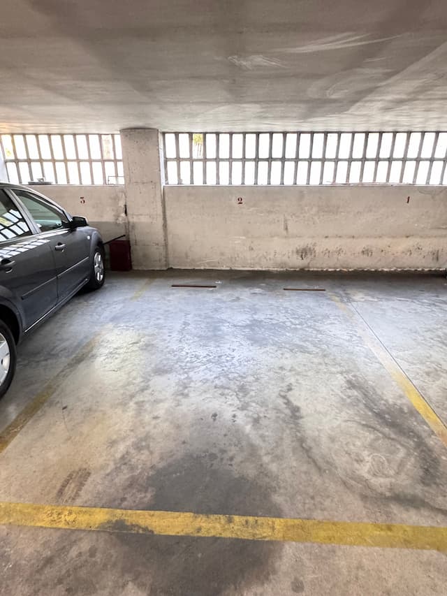 Parking space in Carrer de Lleida, 38, Igualada — photo 1