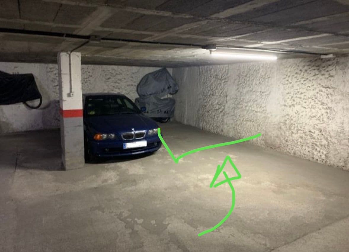 Parking — Carrer Fontanills, 15, 08320 El Masnou, Barcelona, España parking spot