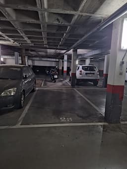 Parking space in C. del Patrimonio de la Humanidad, 26, Carabanchel, Madrid — photo 1