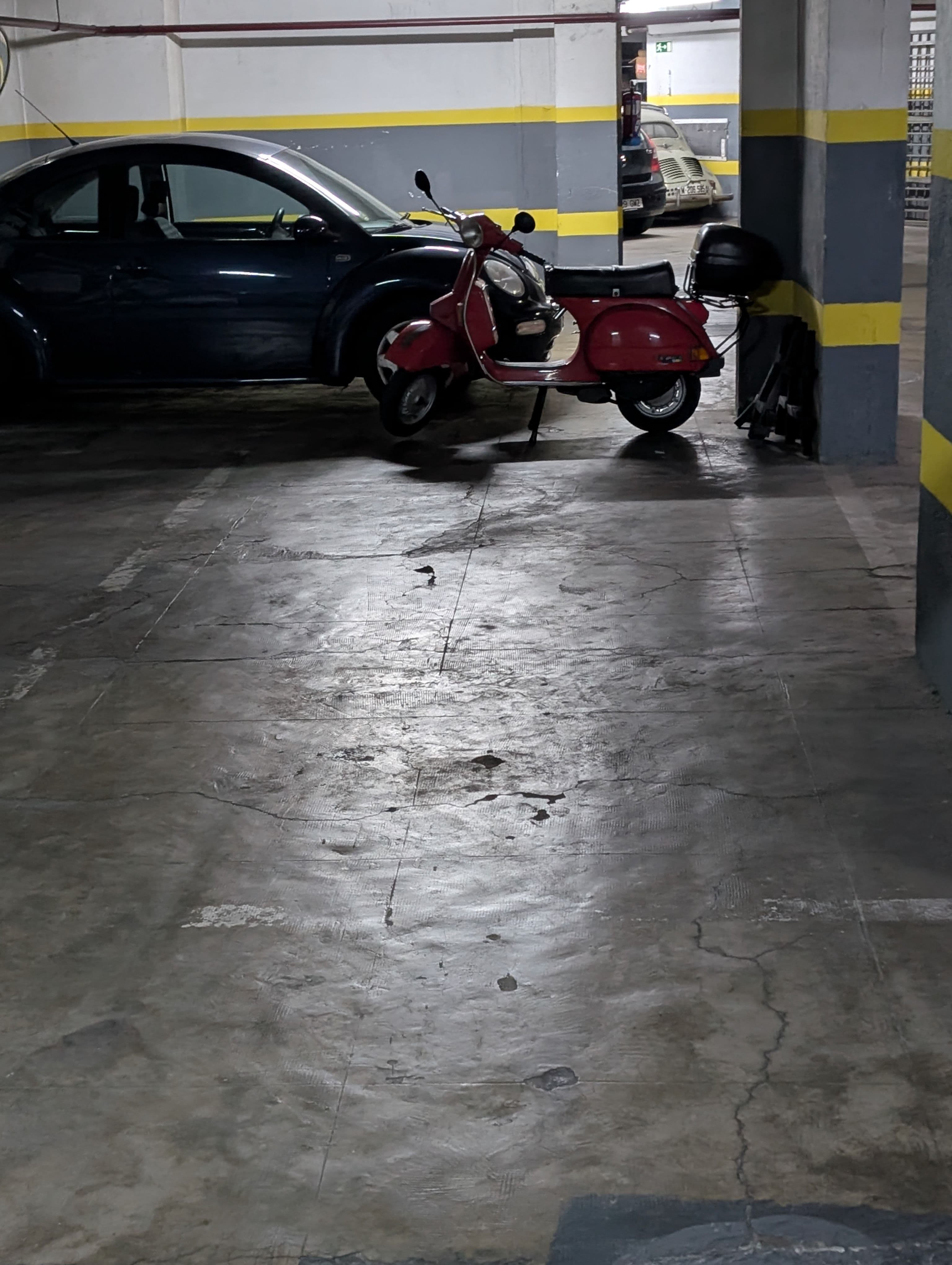Parking — C. de Luis Cabrera, 1, Chamartín, 28002 Madrid, España parking spot