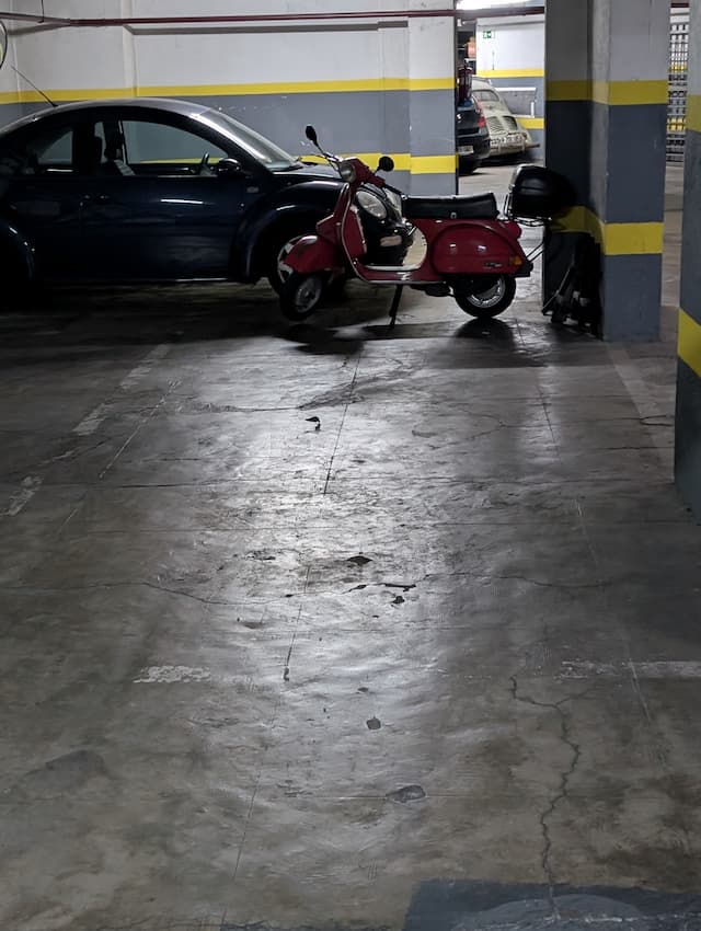 Parking space in C. de Luis Cabrera, 1, Chamartín, Madrid — photo 1
