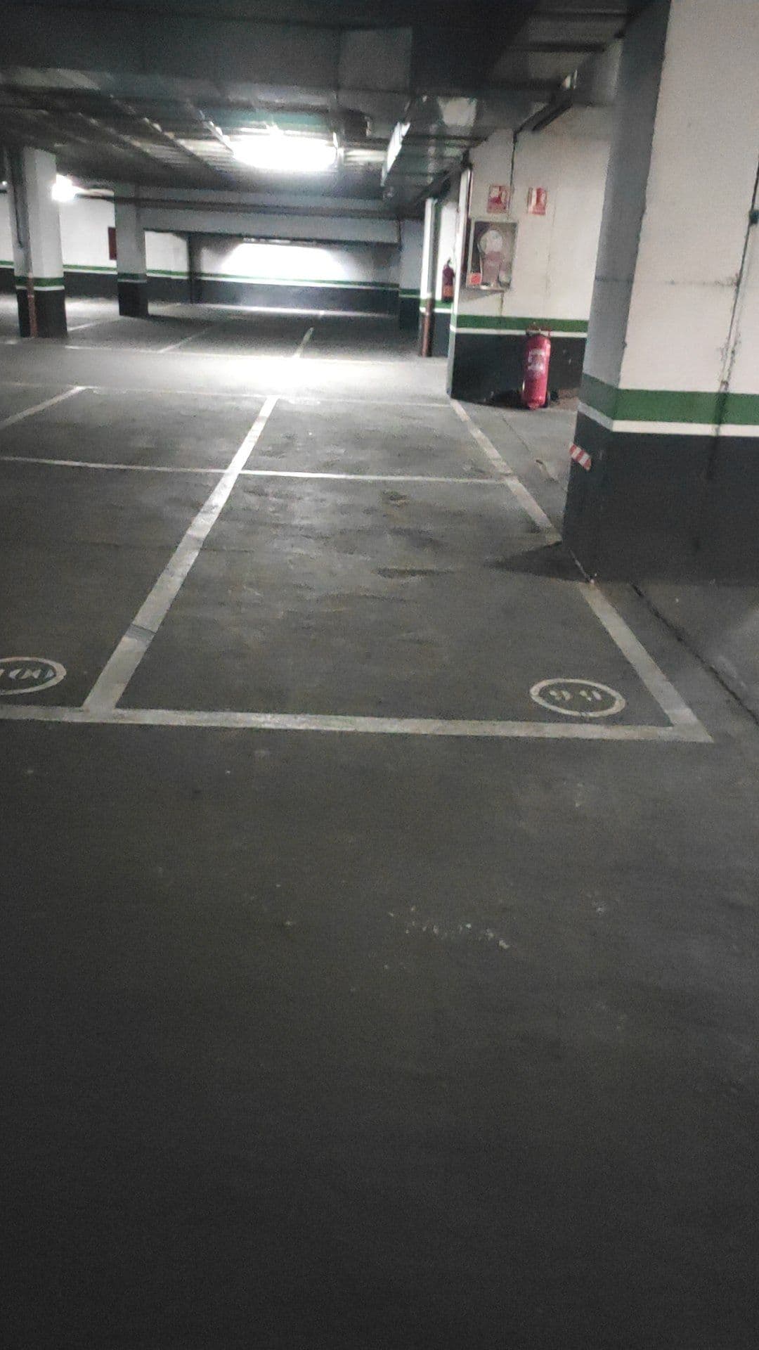Parking — C. de Julián Camarillo, 7, San Blas-Canillejas, 28037 Madrid, España parking spot