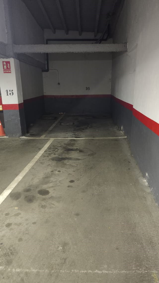 Parking space in Calle de Lope de Vega, 32, Centro, Madrid — photo 1