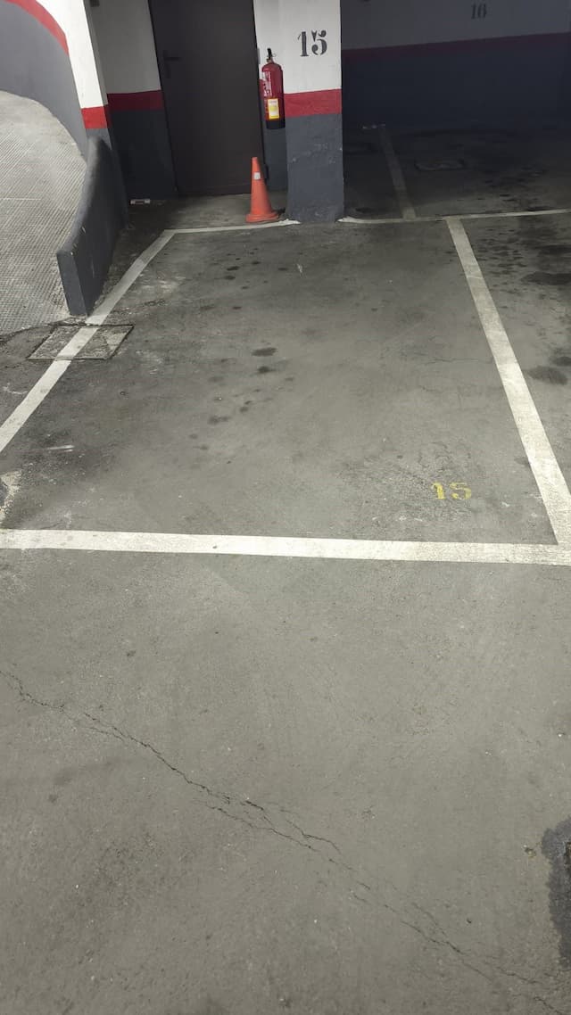 Parking space in Calle de Lope de Vega, 32, Centro, Madrid — photo 1