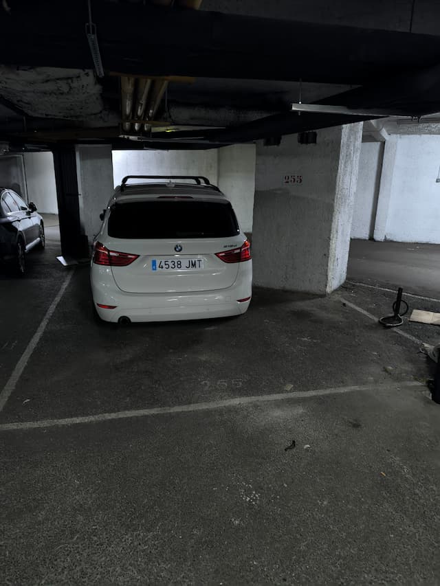Plaza de garaje en C. José Cueto, 16, Avilés — foto 1