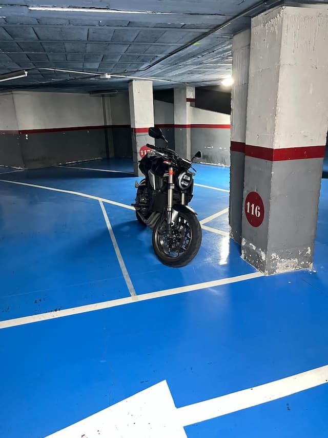 Plaza de garaje en Av. Sant Esteve, 30, Granollers — foto 1