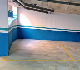 Parking space in Av. de la Isabela Braganza, 28810, Los Hueros — photo 1