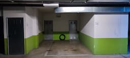 Parking space in C. Morena Clara, Zaragoza — photo 1