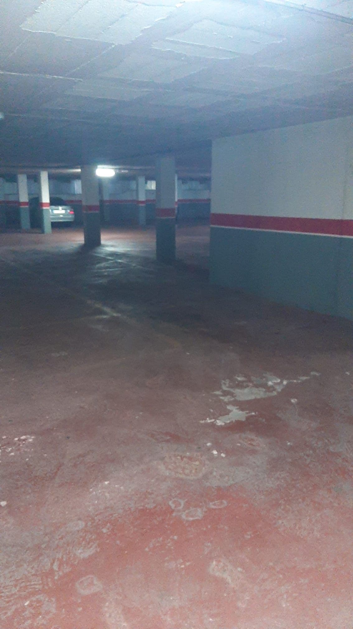 Parking — Carrer de l'Ancianitat, 92, 08225 Terrassa, Barcelona, España parking spot