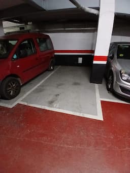 Plaza de garaje en Carrer de la Murtra, Horta-Guinardó, Barcelona — foto 1