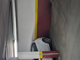 Parking space in 96XX+CH Madrid, Madrid — photo 1