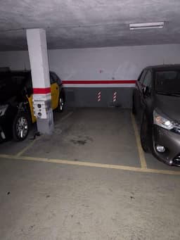 Parking space in Carrer de Felip II, 55, Sant Andreu, Barcelona — photo 1
