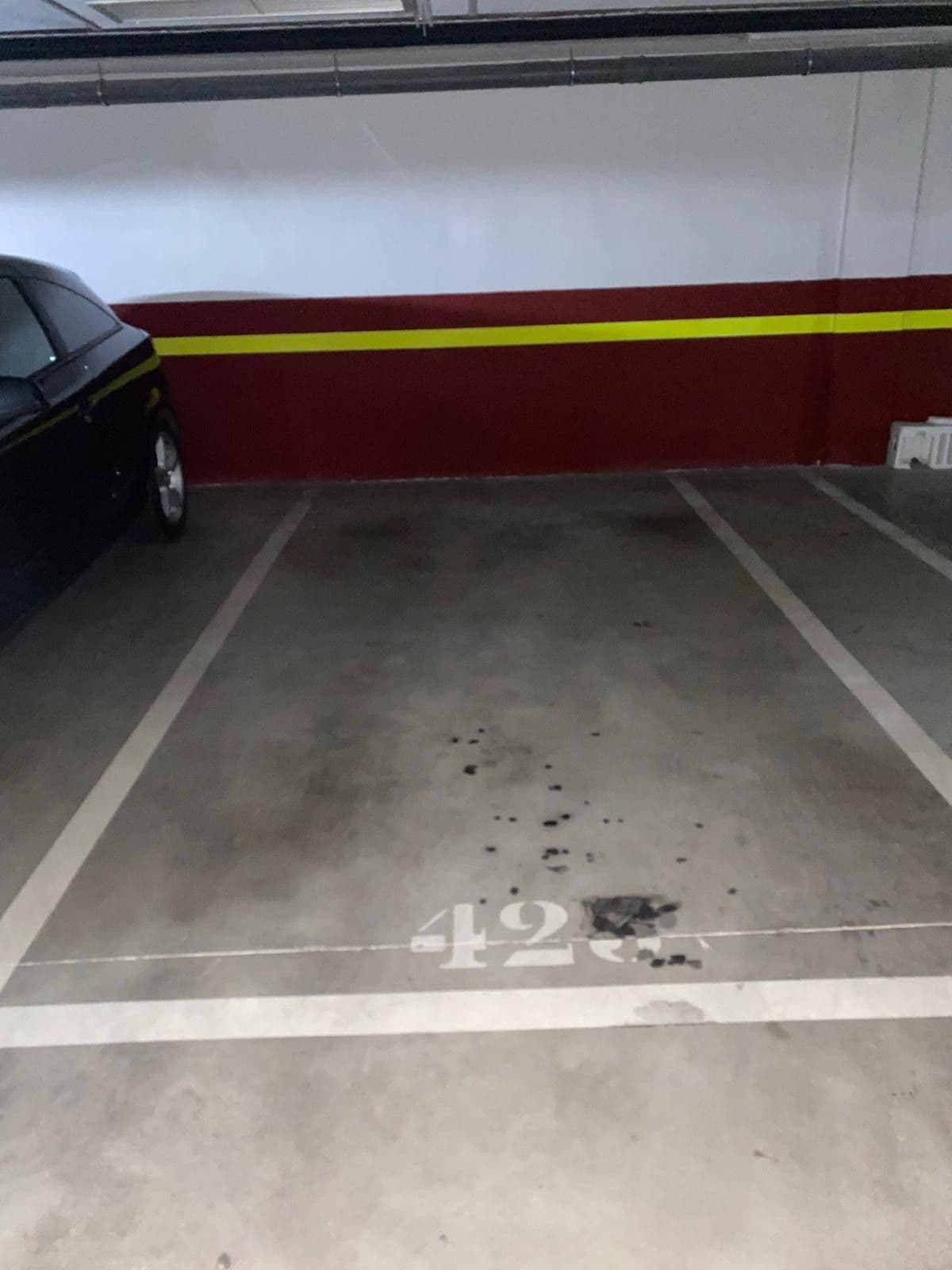Parking — C. de Francisco Grande Covián, Vicálvaro, 28052 Madrid, España parking spot