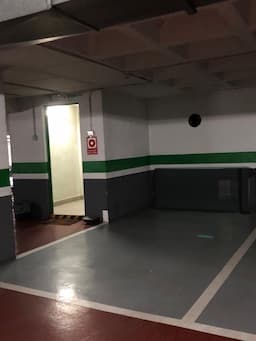 Plaza de garaje en C. del Poeta Joan Maragall, Tetuán, Madrid — foto 1