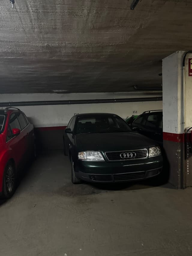 Plaza de garaje en C. Vinegra, Latina, Madrid — foto 1