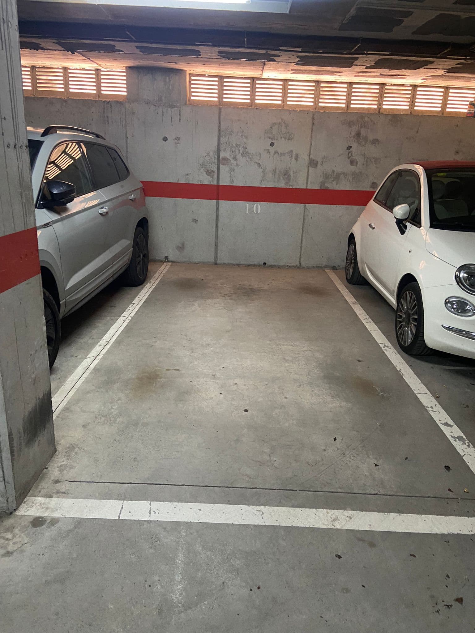 Parking — Carrer de Tres Torres, 75, 08401 Granollers, Barcelona, España parking spot
