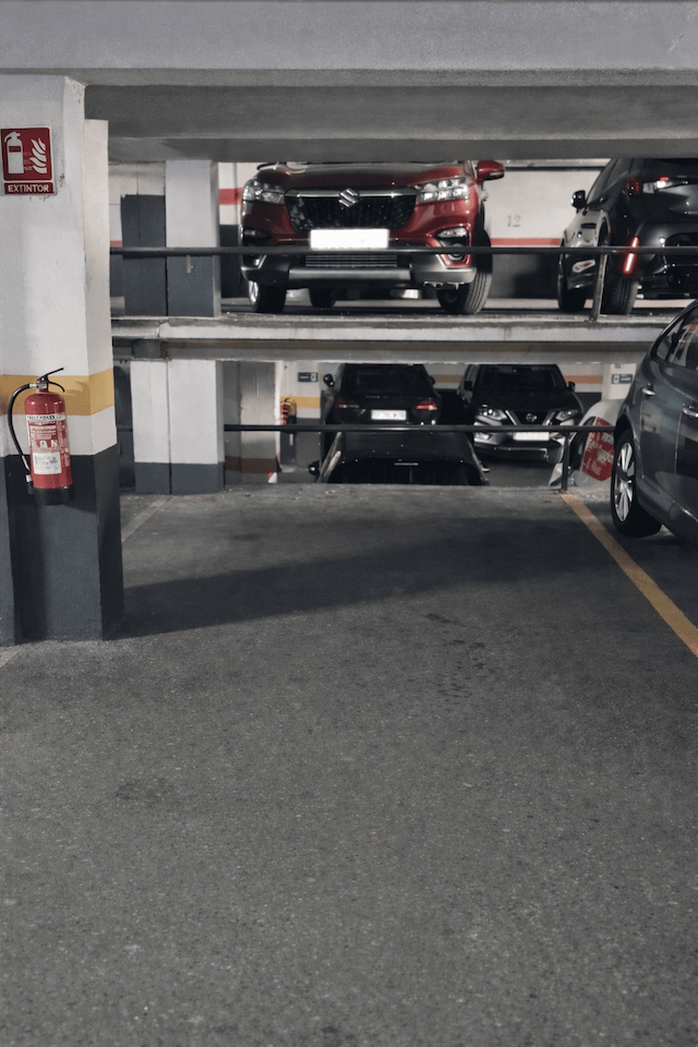 Parking space in C. de Serrano, 221, Chamartín, Madrid — photo 1