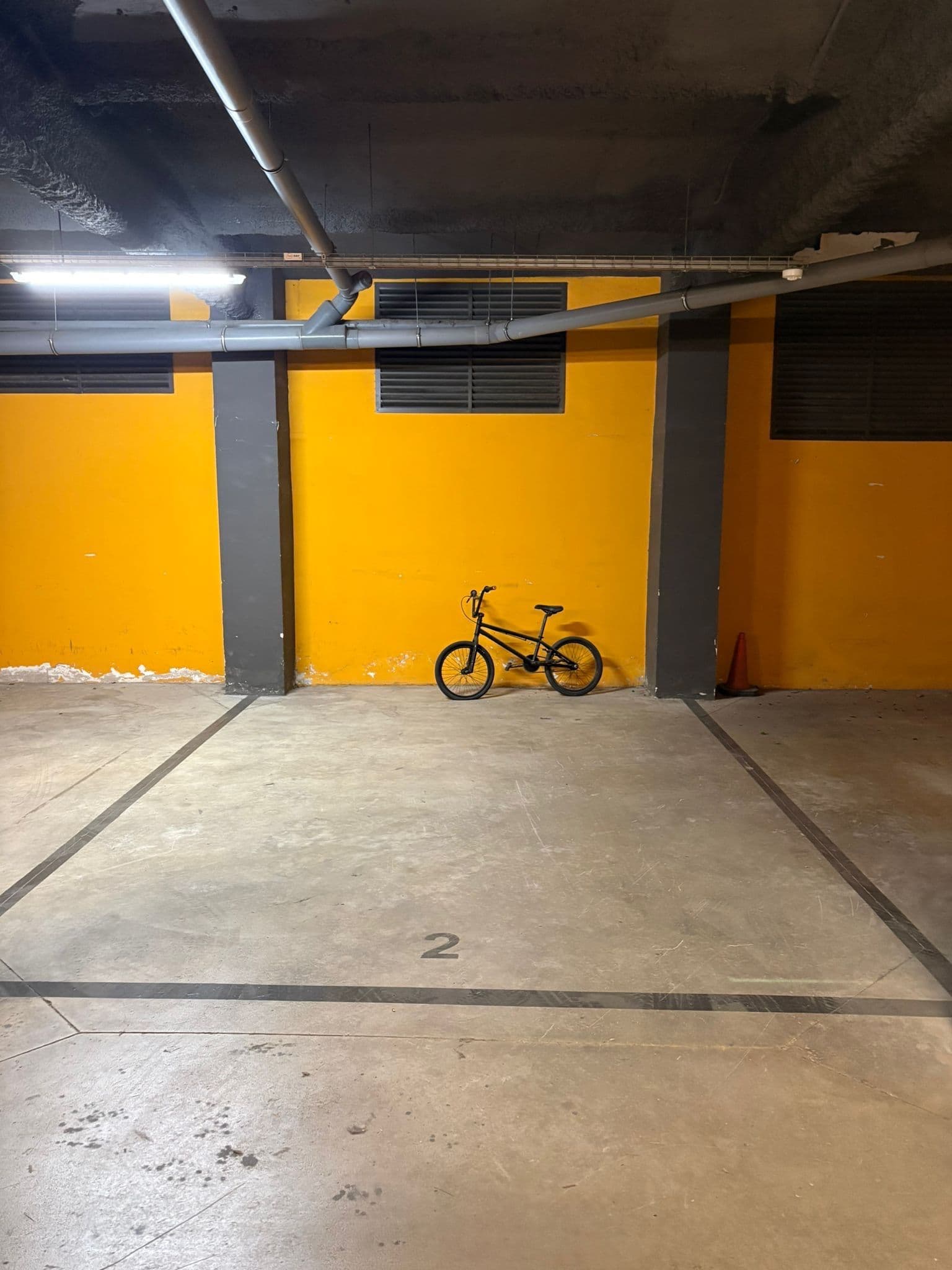 Parking — Via Laietana, Barcelona, España parking spot