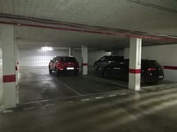 Parking space in Av Paseo de Europa, 29, Sevilla — photo 1