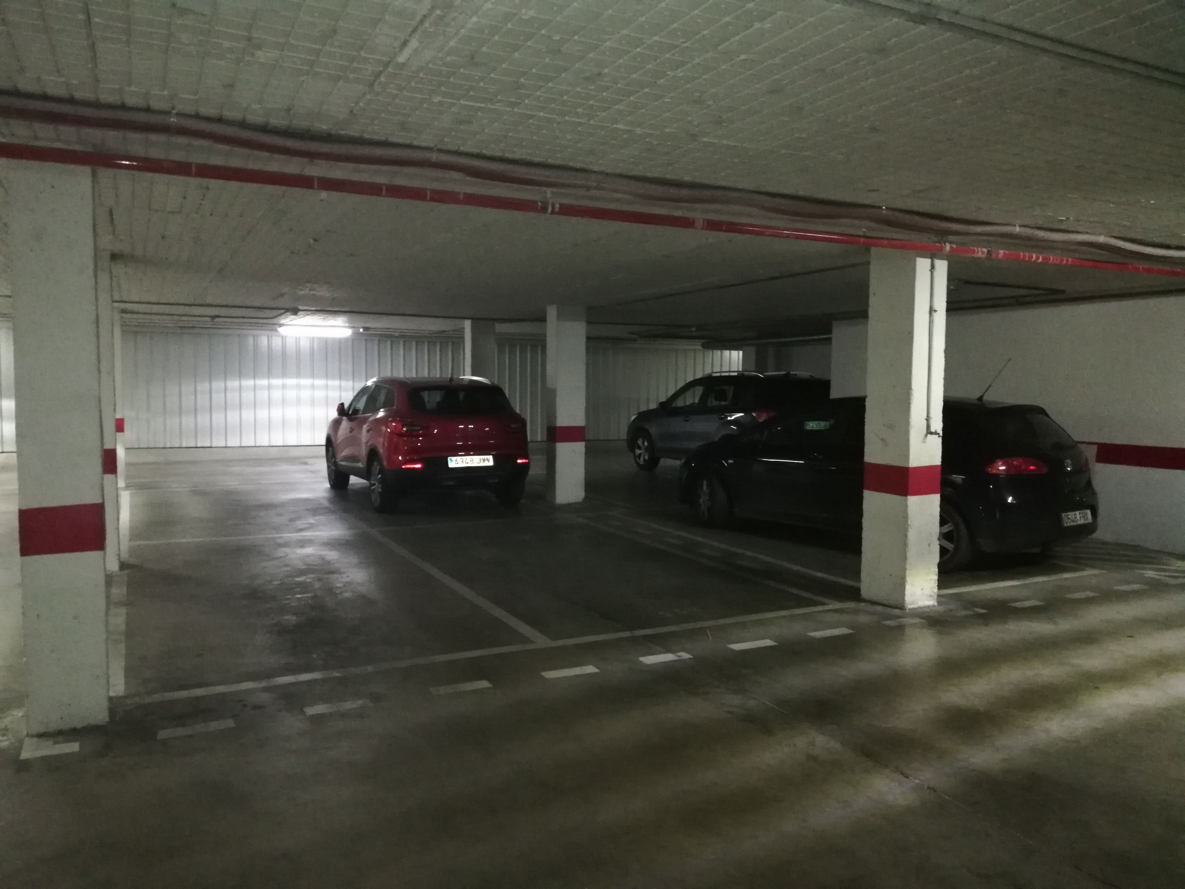 Parking — Av Paseo de Europa, 29, 41012 Sevilla, España parking spot