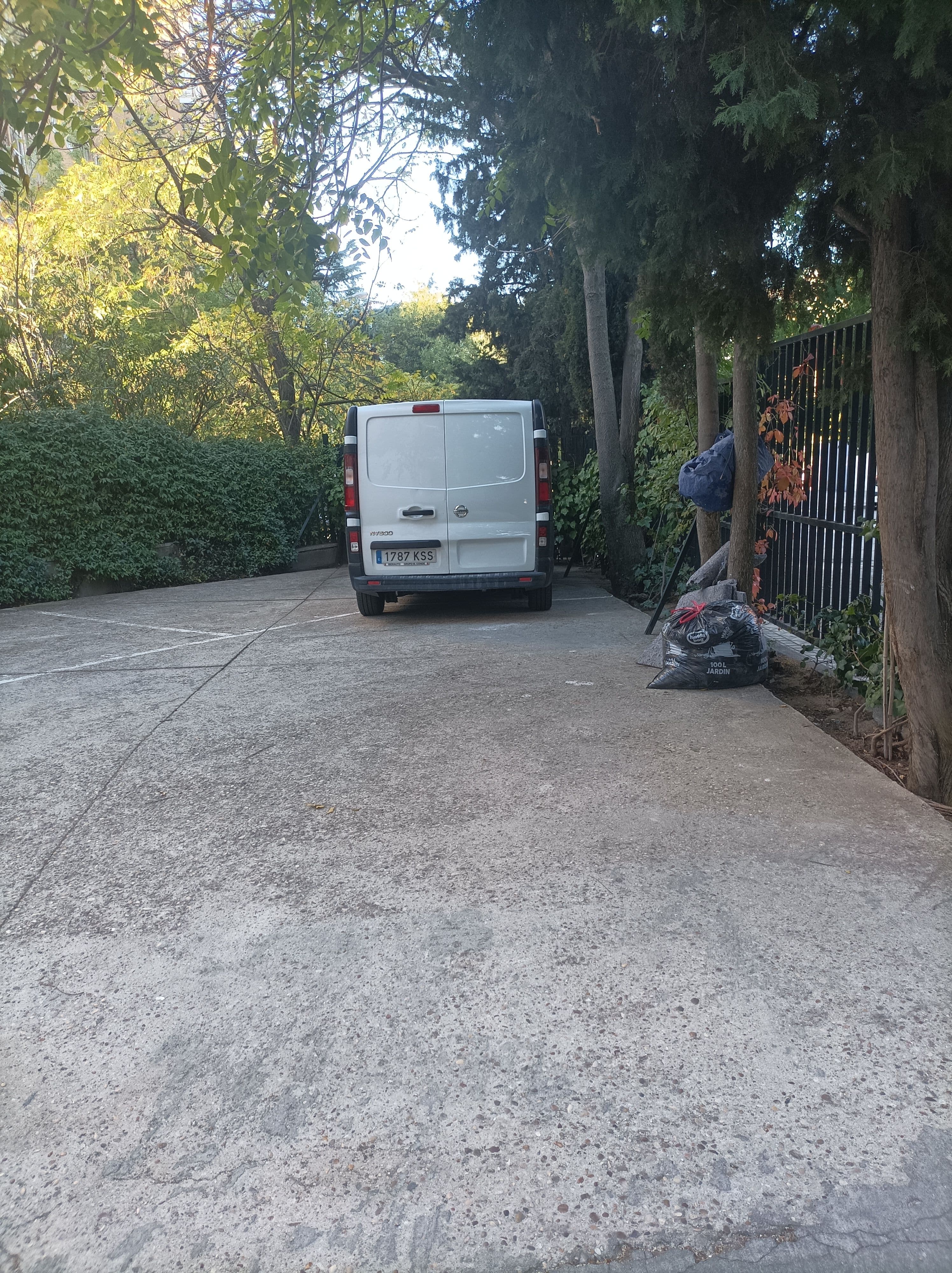 Plaza garaje descubierta, como para un Golf parking spot