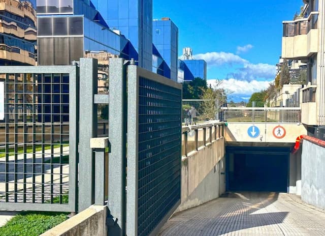 Plaza de garaje en Av. de Europa, 34, Moncloa - Aravaca, Madrid — foto 1