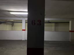 Parking space in Carrer de Roger de Belfort, Reus — photo 1