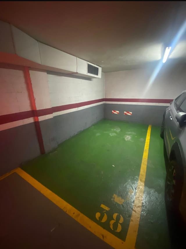 Parking space in Carrer de los Castillejos, 342, Horta-Guinardó, Barcelona — photo 1