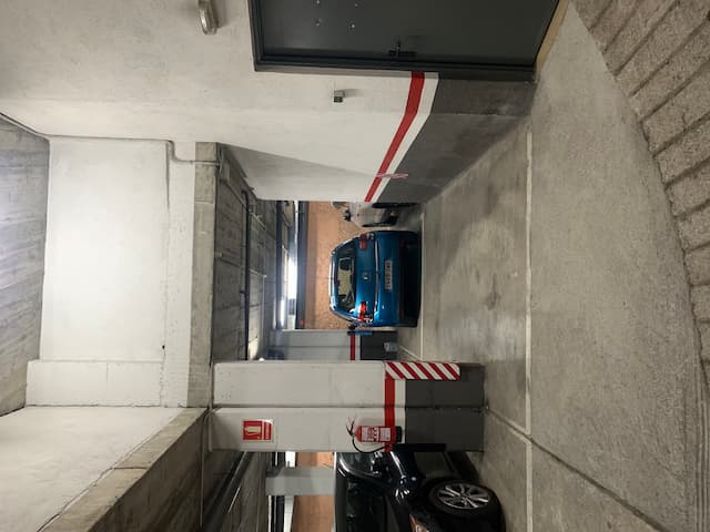 Plaza de garaje en Carrer de Jaume Roig, 2, Sants-Montjuïc, Barcelona — foto 1
