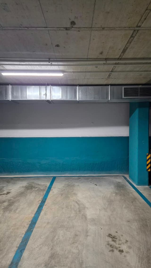 Plaza de garaje en Carrer del Progrés, 245, Badalona — foto 1