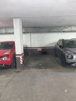 Parking space in Carrer de Casp, 126, Eixample, Barcelona — photo 1