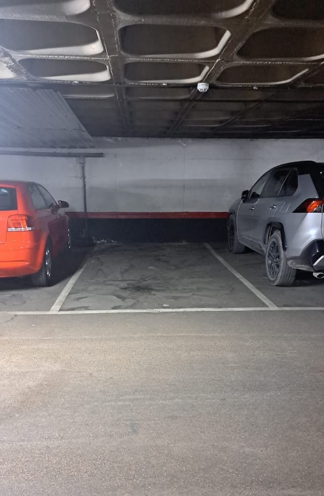 Plaza de garaje en Calle de Camarena, 84, Latina, Madrid — foto 1