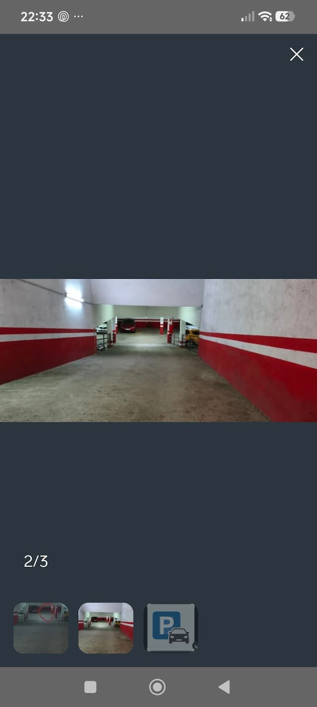 Parking space in Carrer de Cèsar Martinell i Brunet, El Vendrell — photo 1