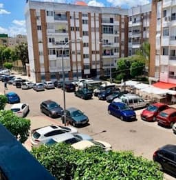 Parking space in Plaza Dr. Barraquer, Sevilla — photo 1