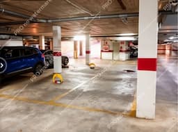 Parking space in Av. de Emilio Lemos, 42, Sevilla — photo 1