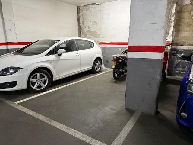 Plaza de garaje en Carrer d'Esteve Terradas, 43, Gràcia, Barcelona — foto 1